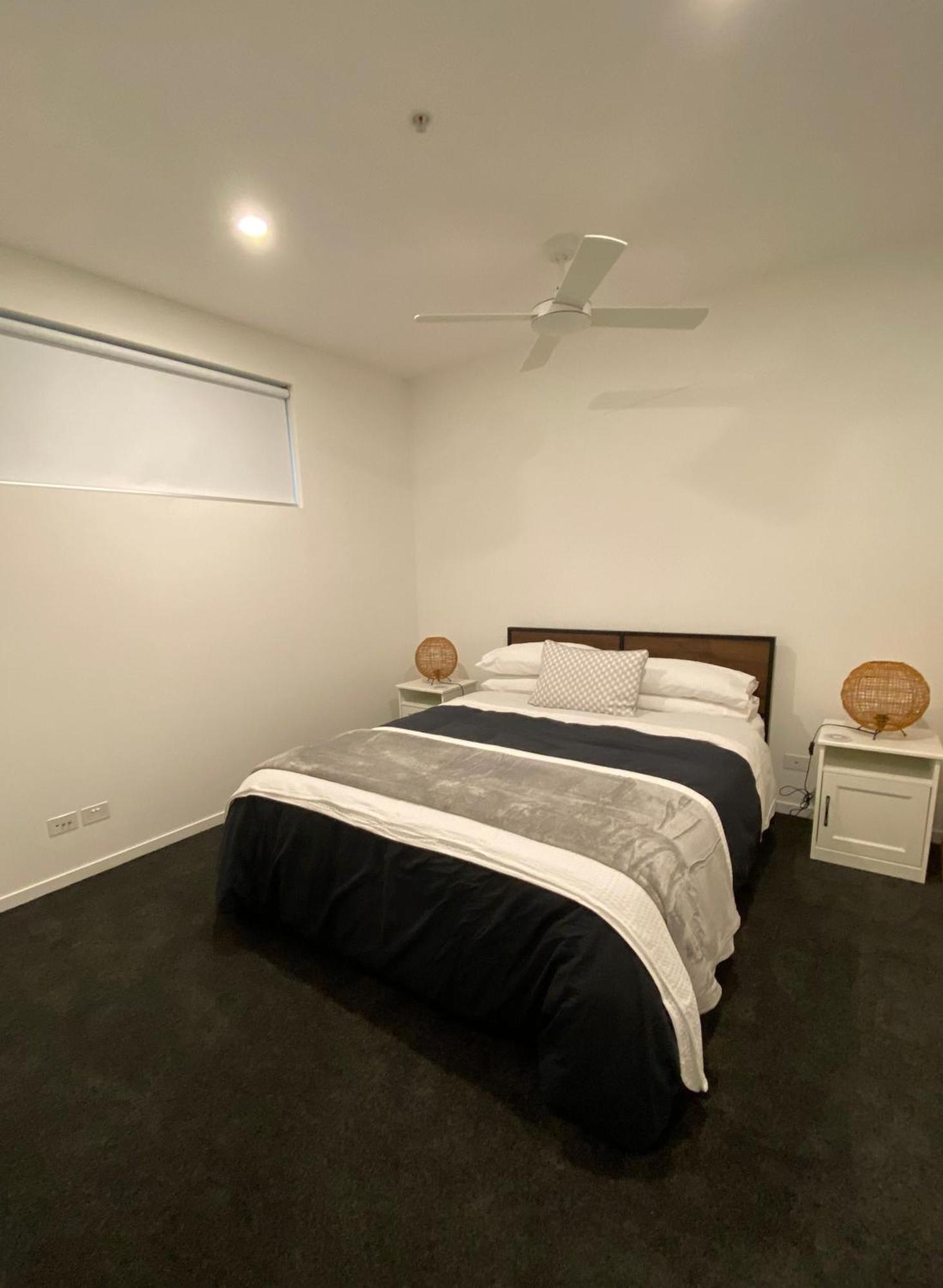 Modern Quiet 1 & 2 Bed Apt Opposite Albert Park Melbourne Exterior photo